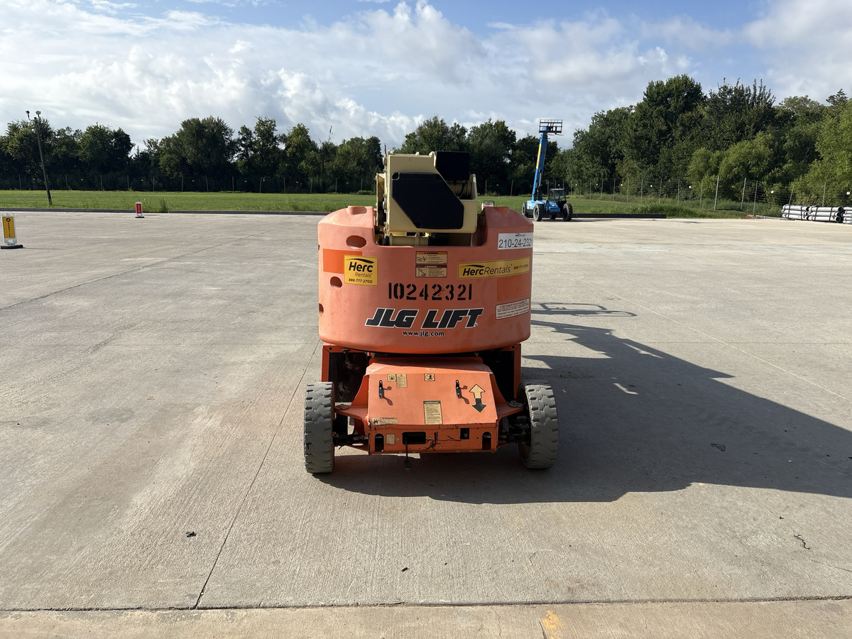 2018 JLG E400AJPN-6