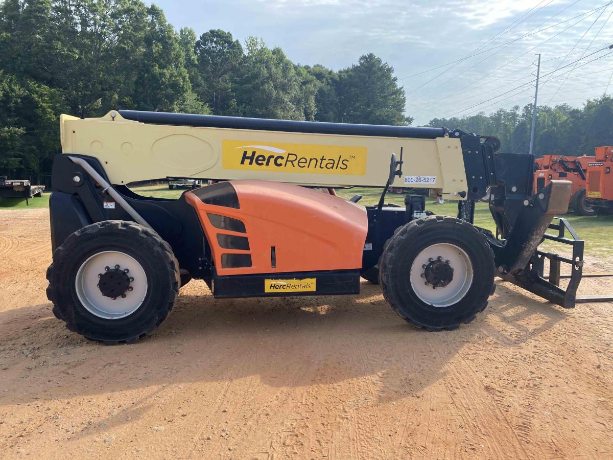 2019 JLG 1255