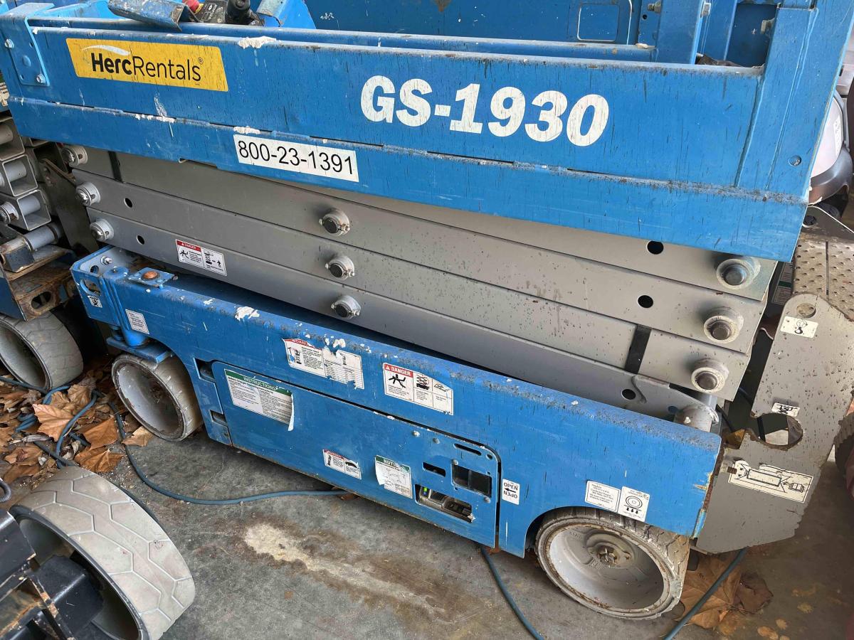 2018 Genie GS-1930