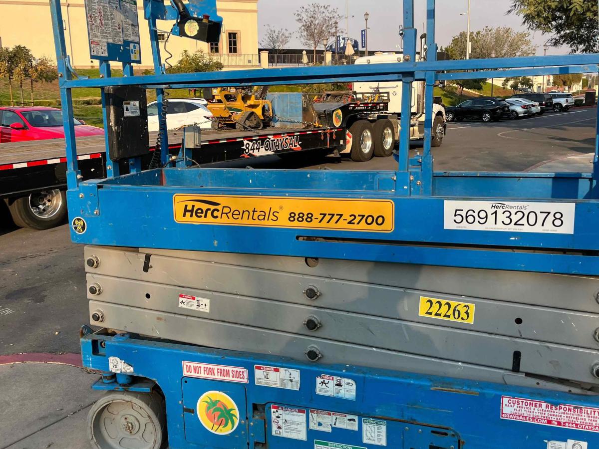 2017 Genie GS-2632