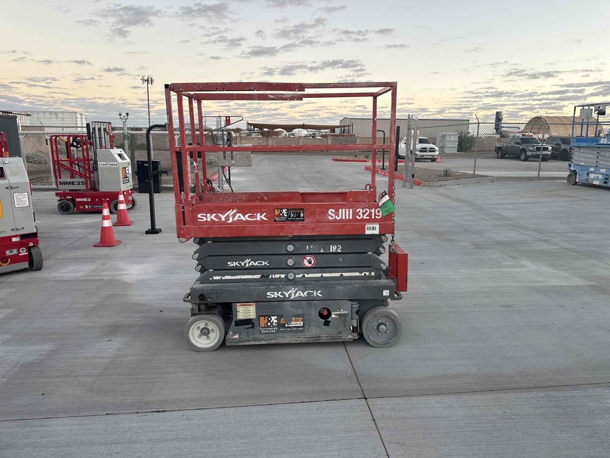 2017 Skyjack SJ3219-3