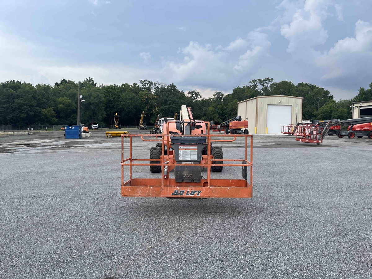 2016 JLG 600AJ-8