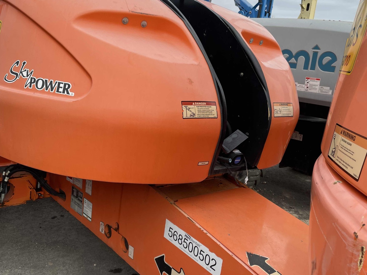 2018 JLG 460SJ-3