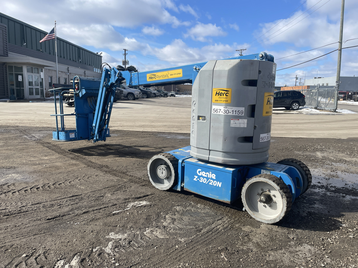 2013 Genie Z-30/20N RJ-2
