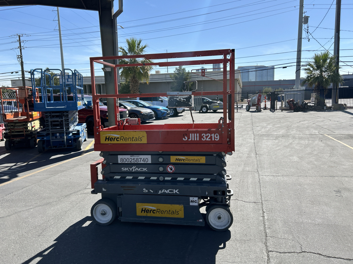 2019 Skyjack SJ3219-4
