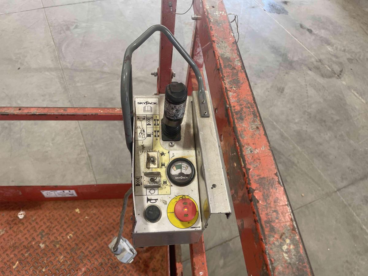 2018 Skyjack SJ4740