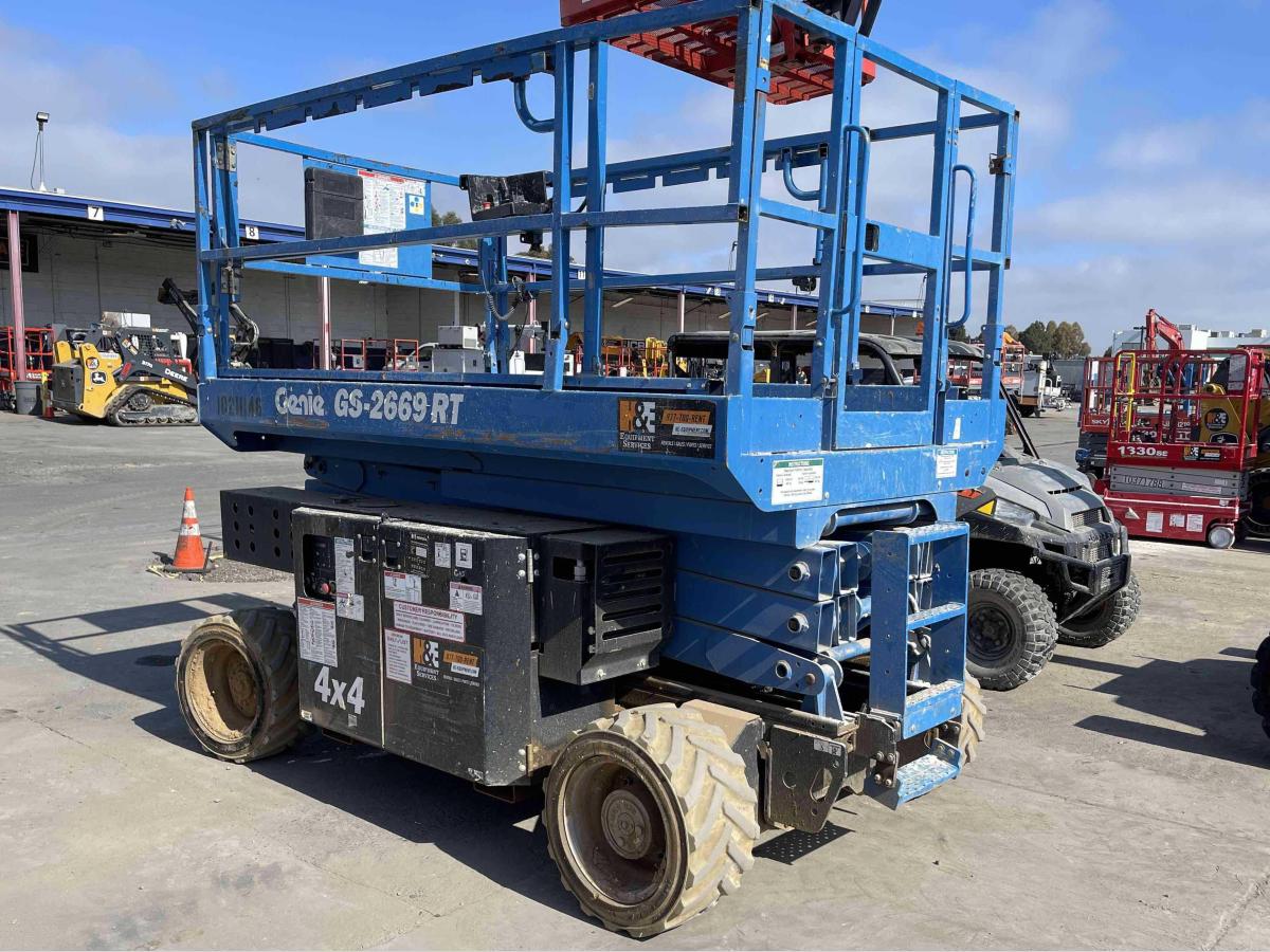 2017 Genie GS-2669 RT