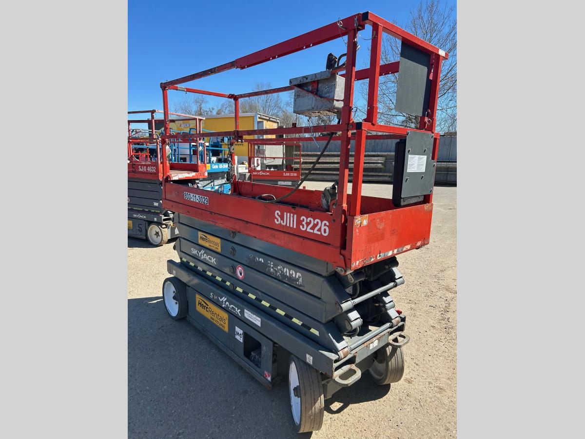 2016 Skyjack SJ3226