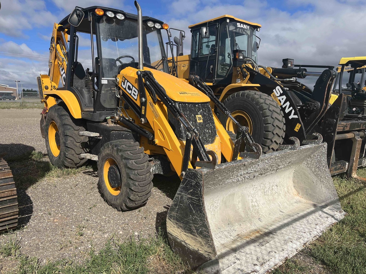 2022 JCB 3CX-3