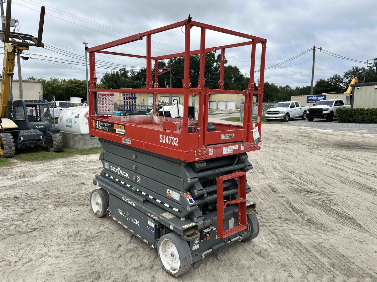 2022 Skyjack SJ4732-2