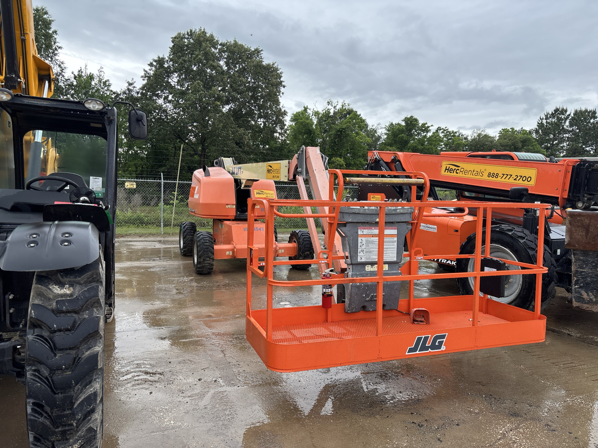 2018 JLG 460SJ-2
