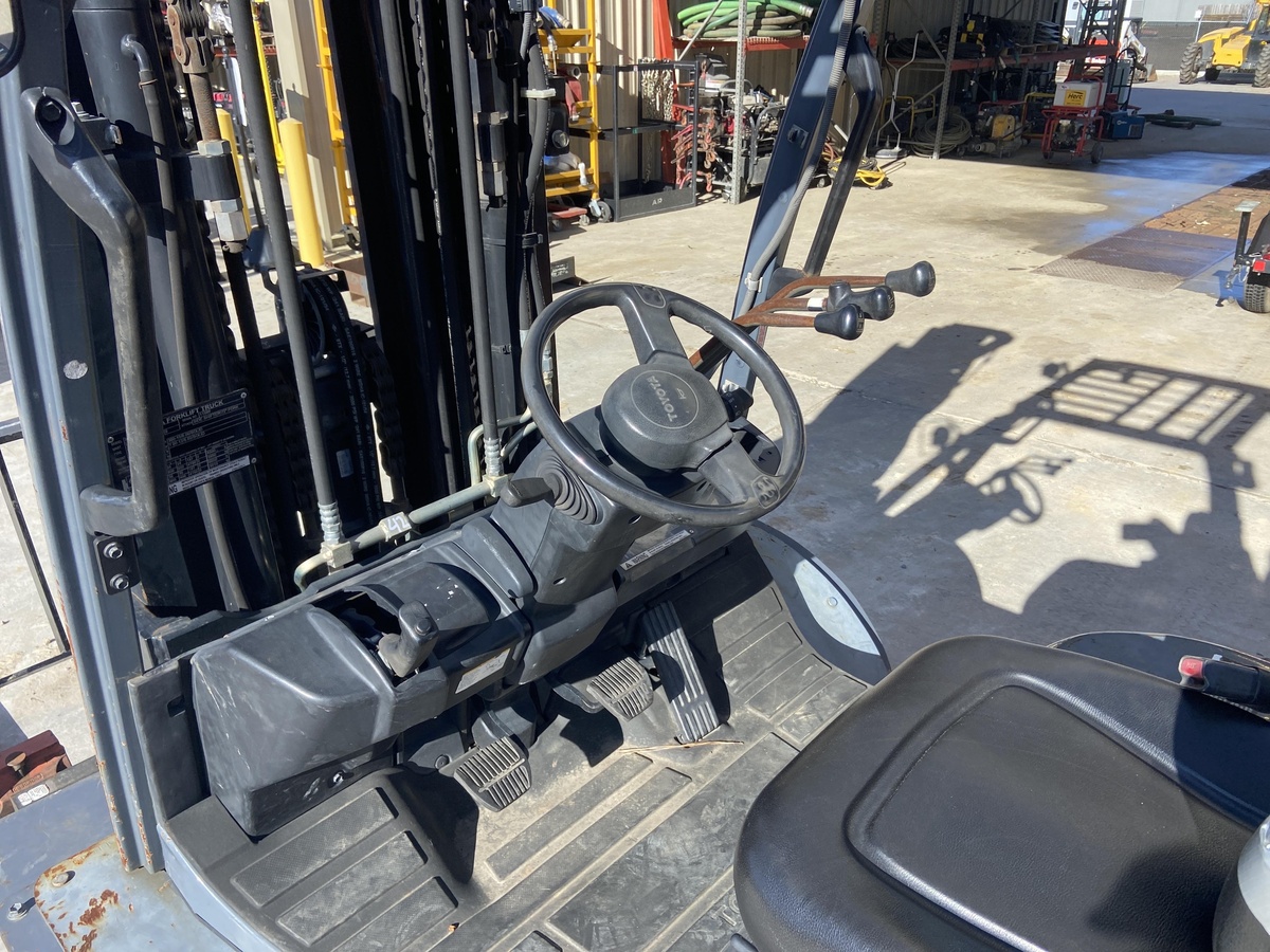 2018 Toyota 8FG45U-6