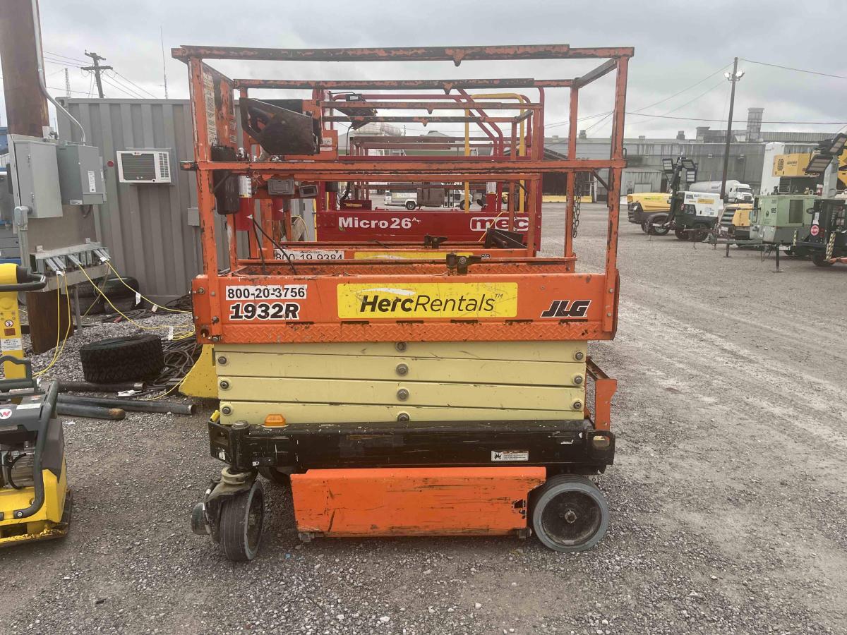 2018 JLG 1932R