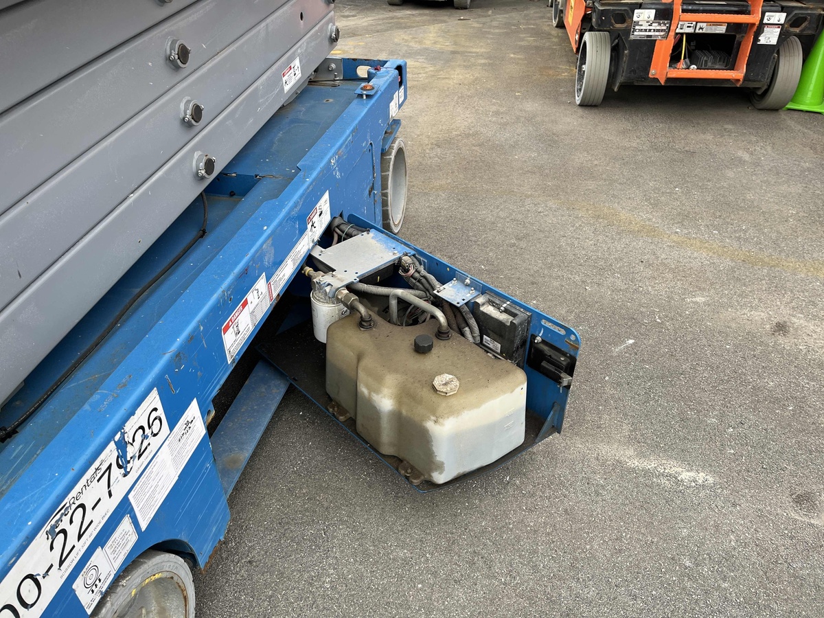 2018 Genie GS-3246-10