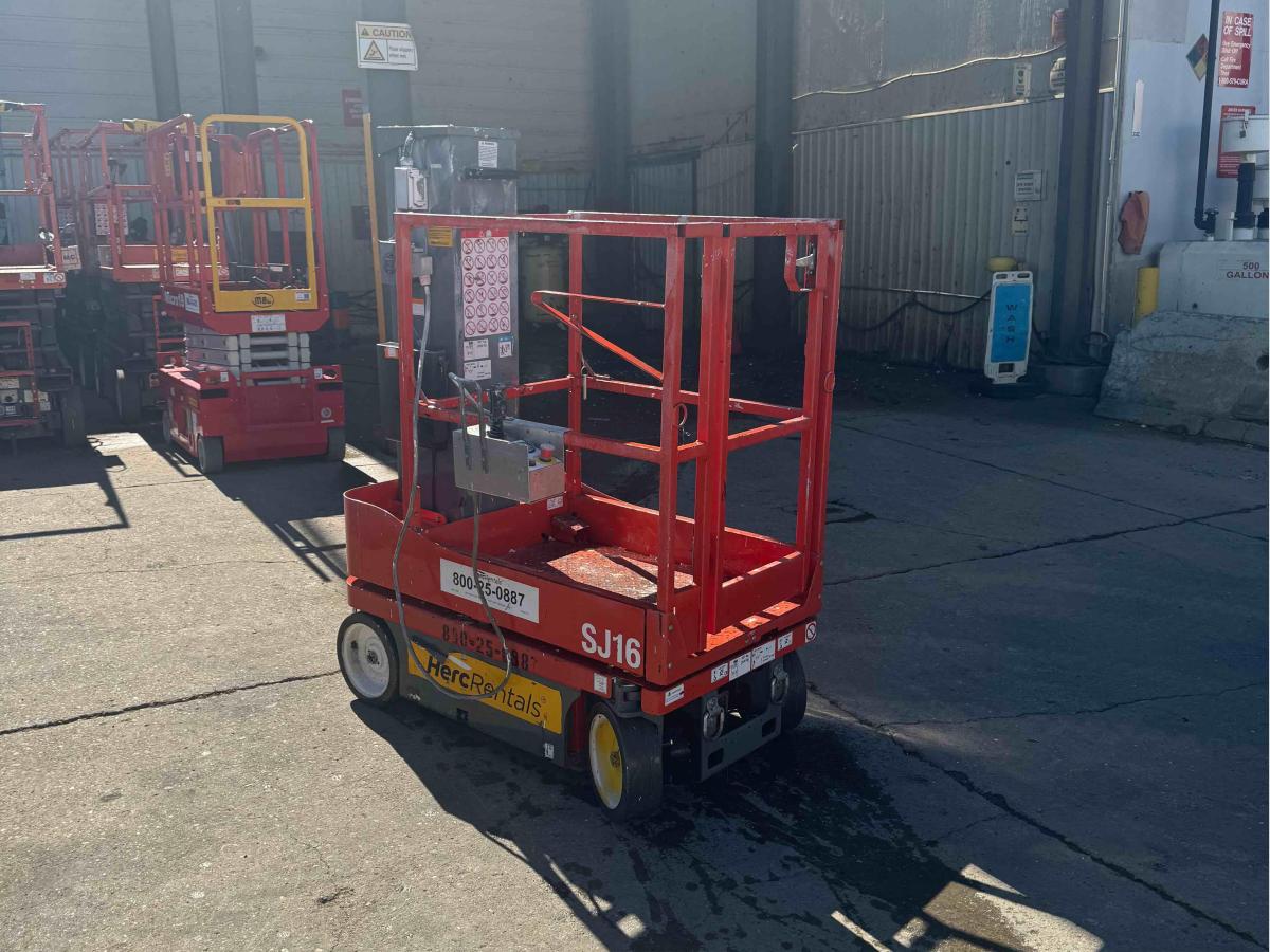 2019 Skyjack SJ16
