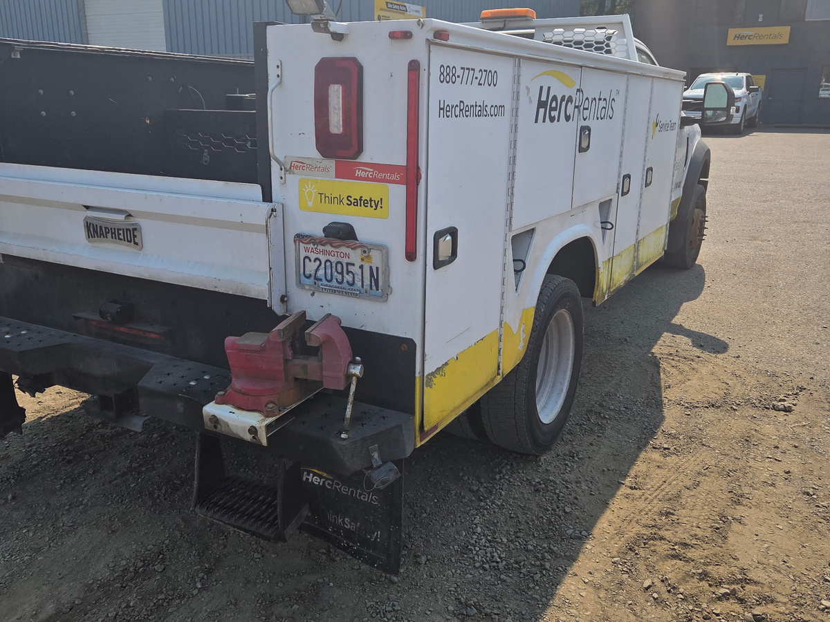 2018 Ford F550-3