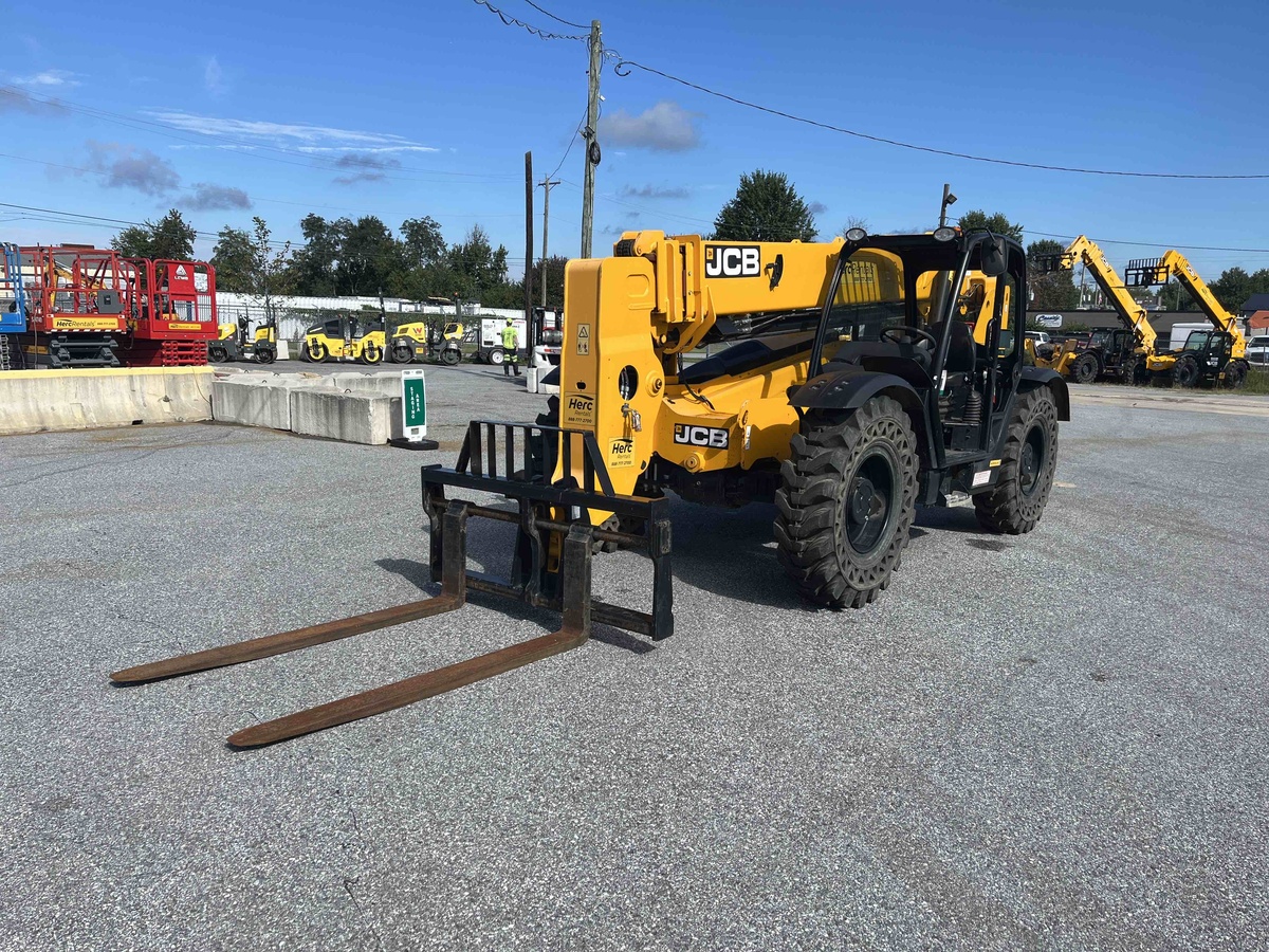 2022 JCB 509-42-8