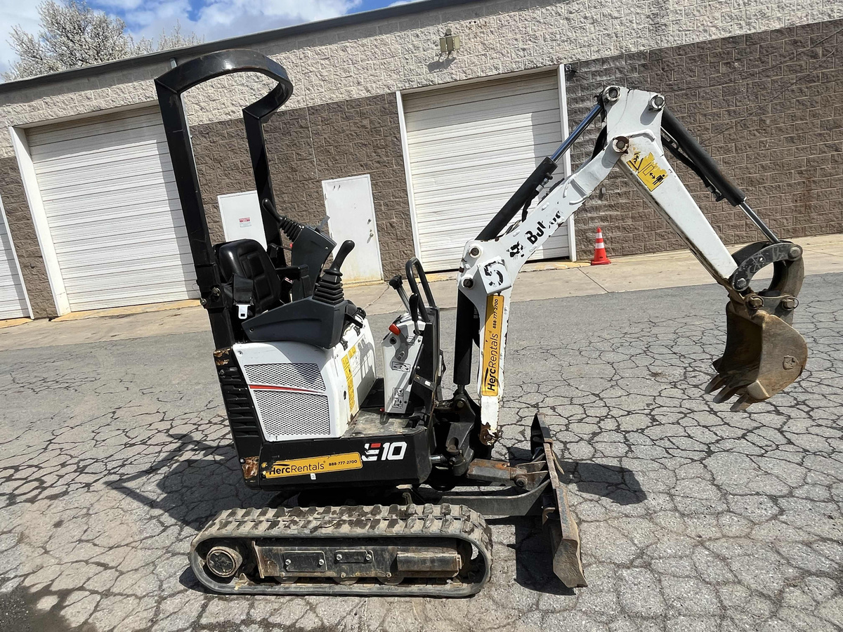 2021 Bobcat E10