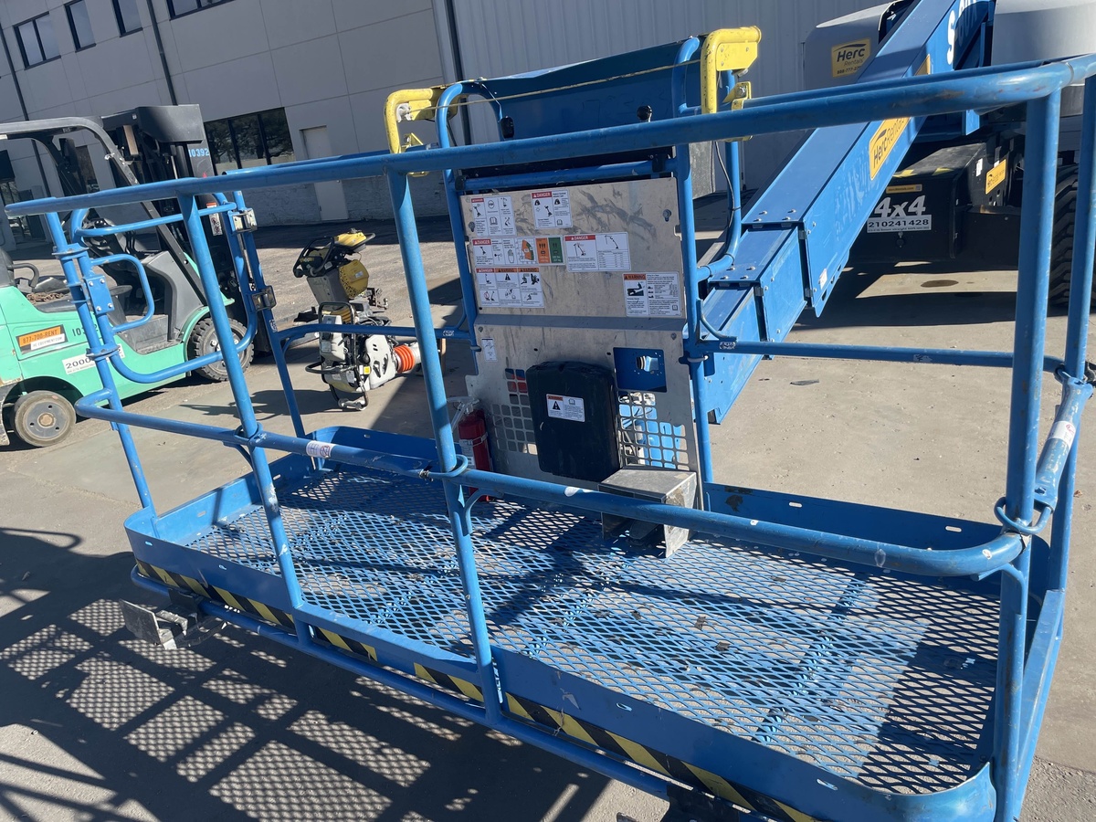 2018 Genie S-60-4