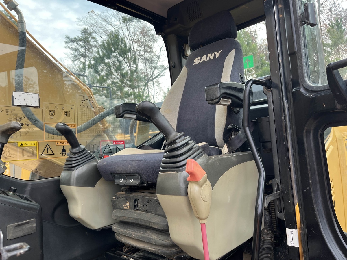 2021 Sany SY265C-8