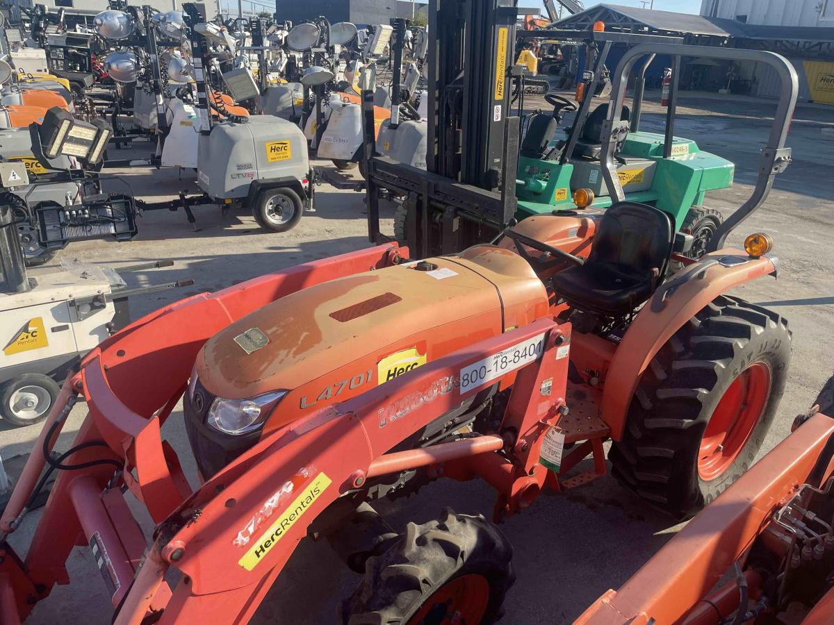 2017 Kubota L4701