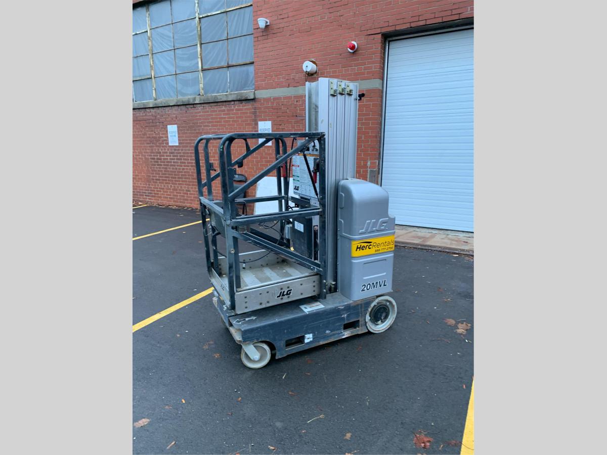 2016 JLG 20MVL