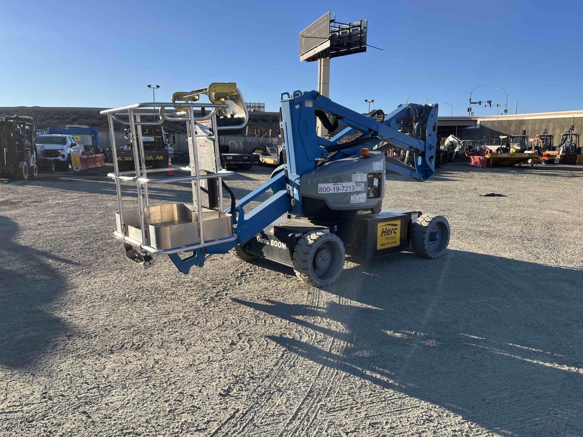 2018 Genie Z-33/18