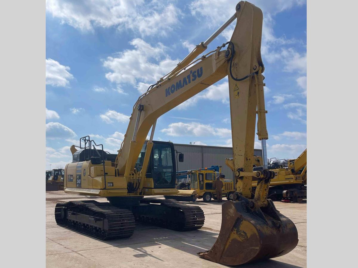 2019 Komatsu PC240LC-11