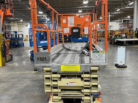2013 JLG 3246ES