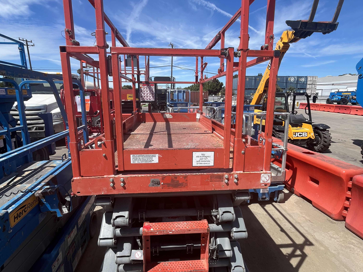 2017 Skyjack SJ4740-3