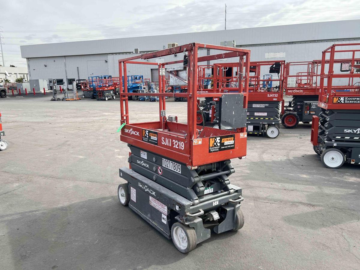 2017 Skyjack SJ3219