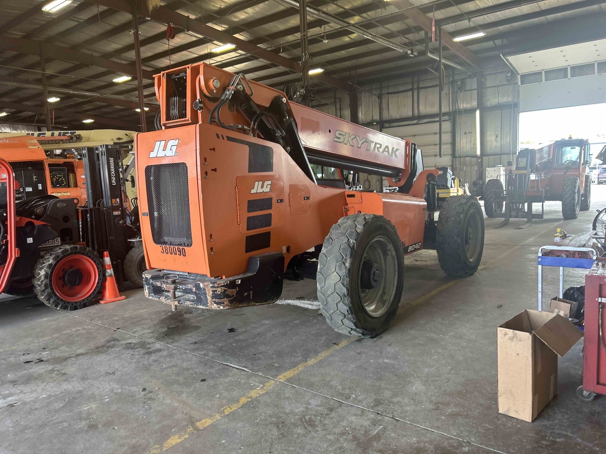 2018 SkyTrak 8042-5