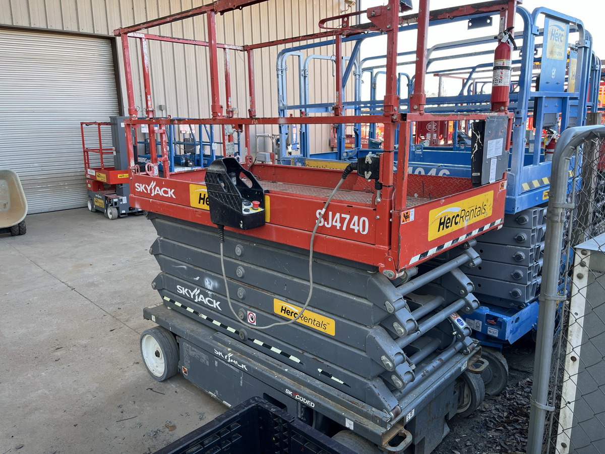 2020 Skyjack SJ4740