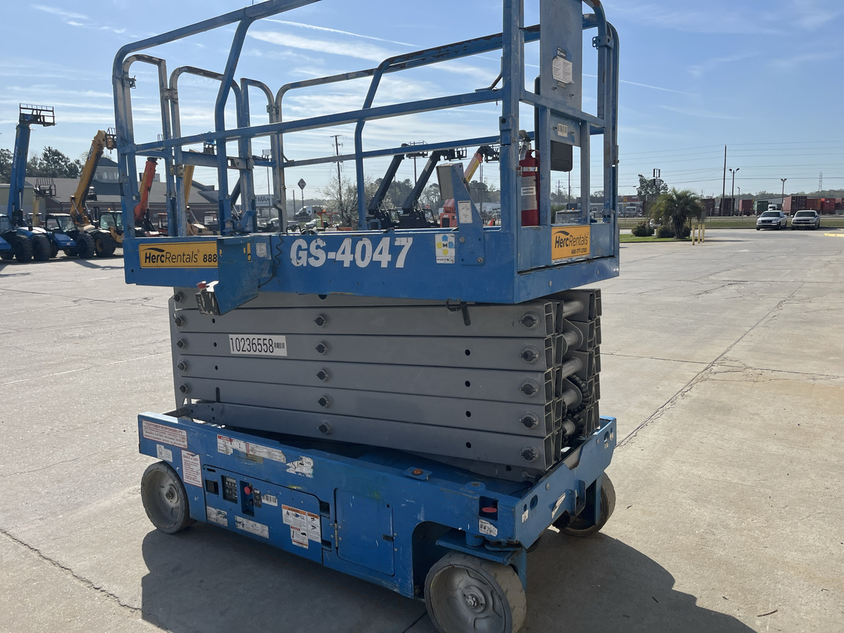 2019 Genie GS-4047-2