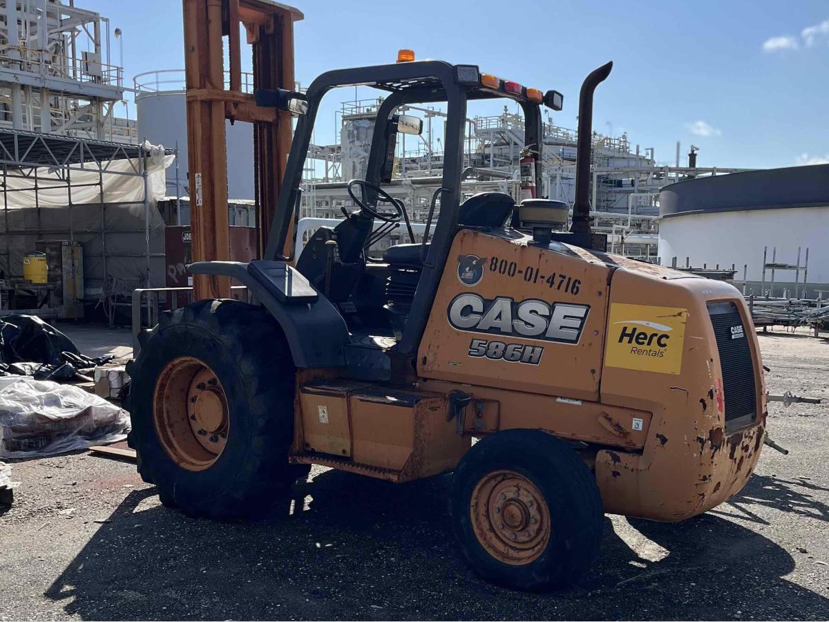 2013 Case 586H