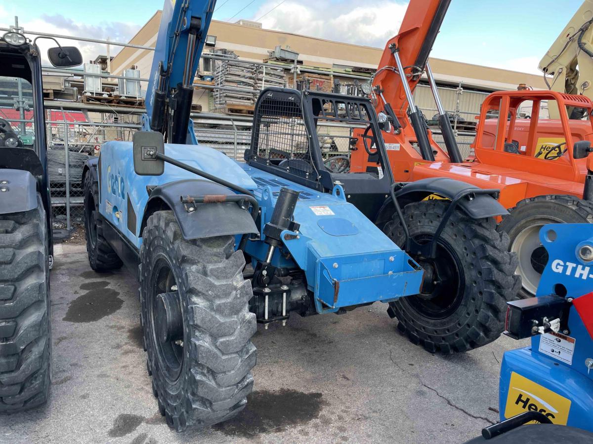 2018 Genie GTH 844