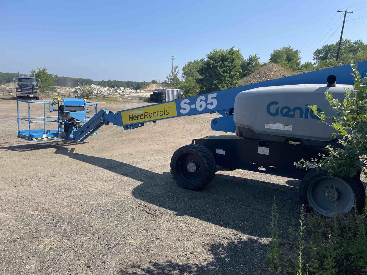 2018 Genie S-65-8