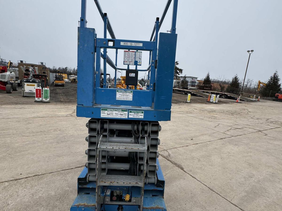 2017 Genie GS-3232-6