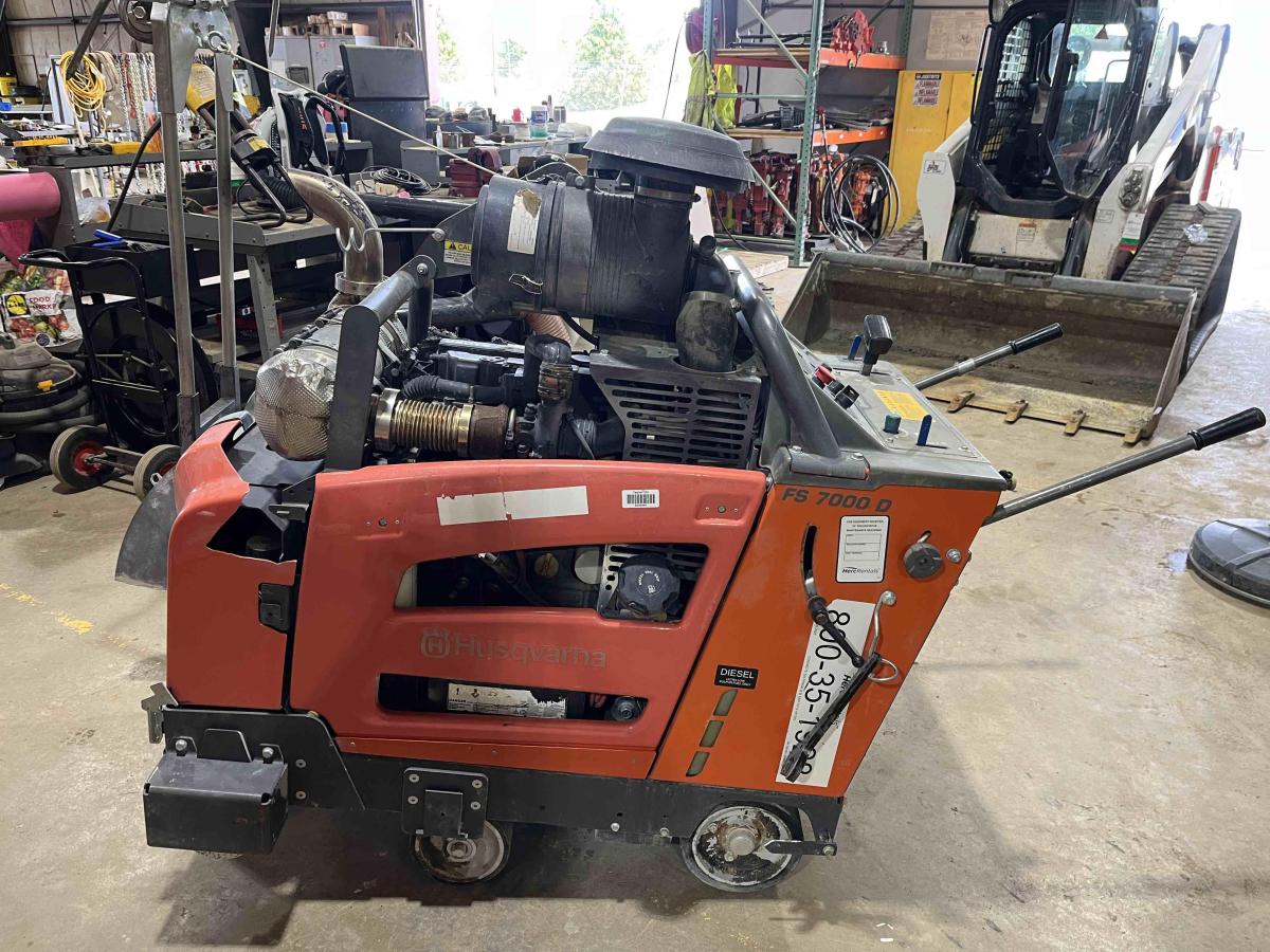 2021 Husqvarna FS7000-6