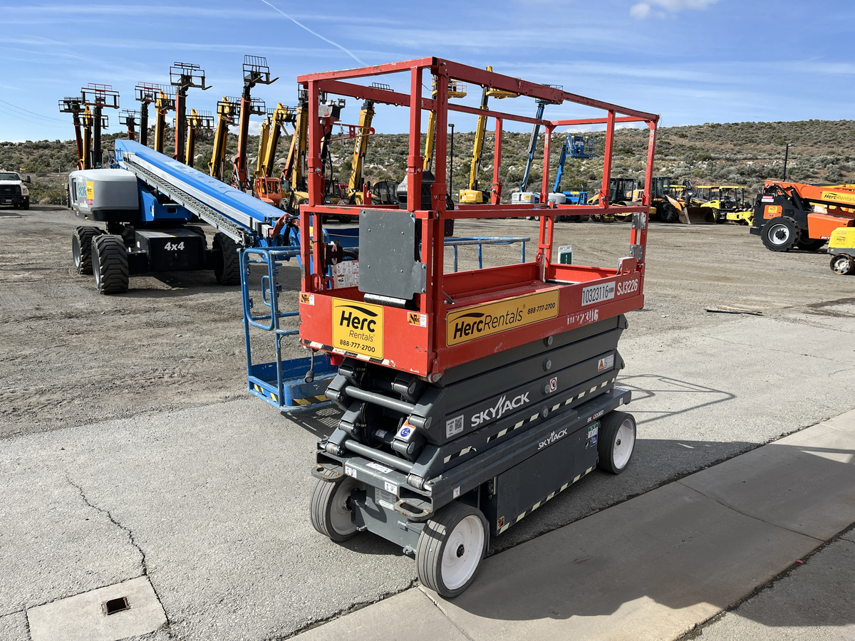 2020 Skyjack SJ3226-8