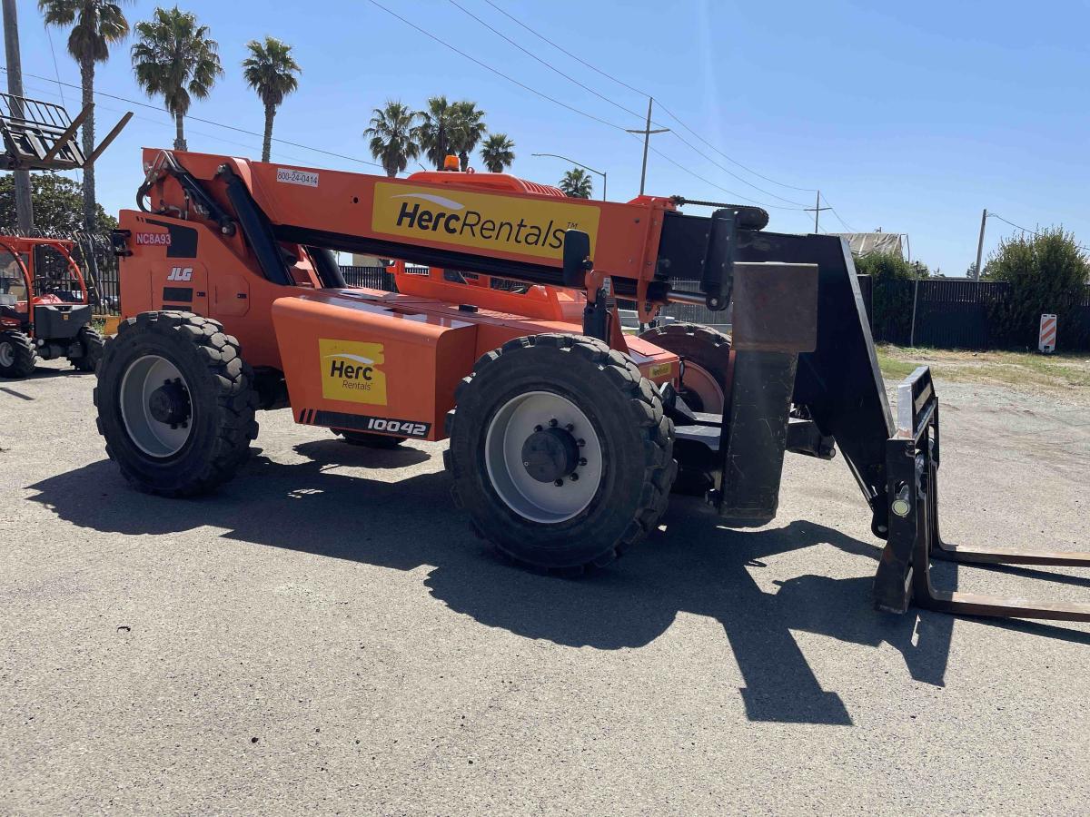 2018 SkyTrak 10042