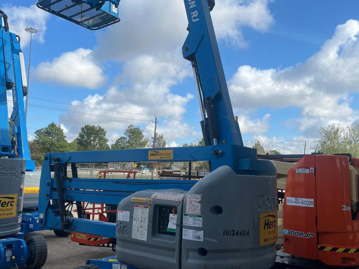 2013 Genie Z-40/23 N RJ-3