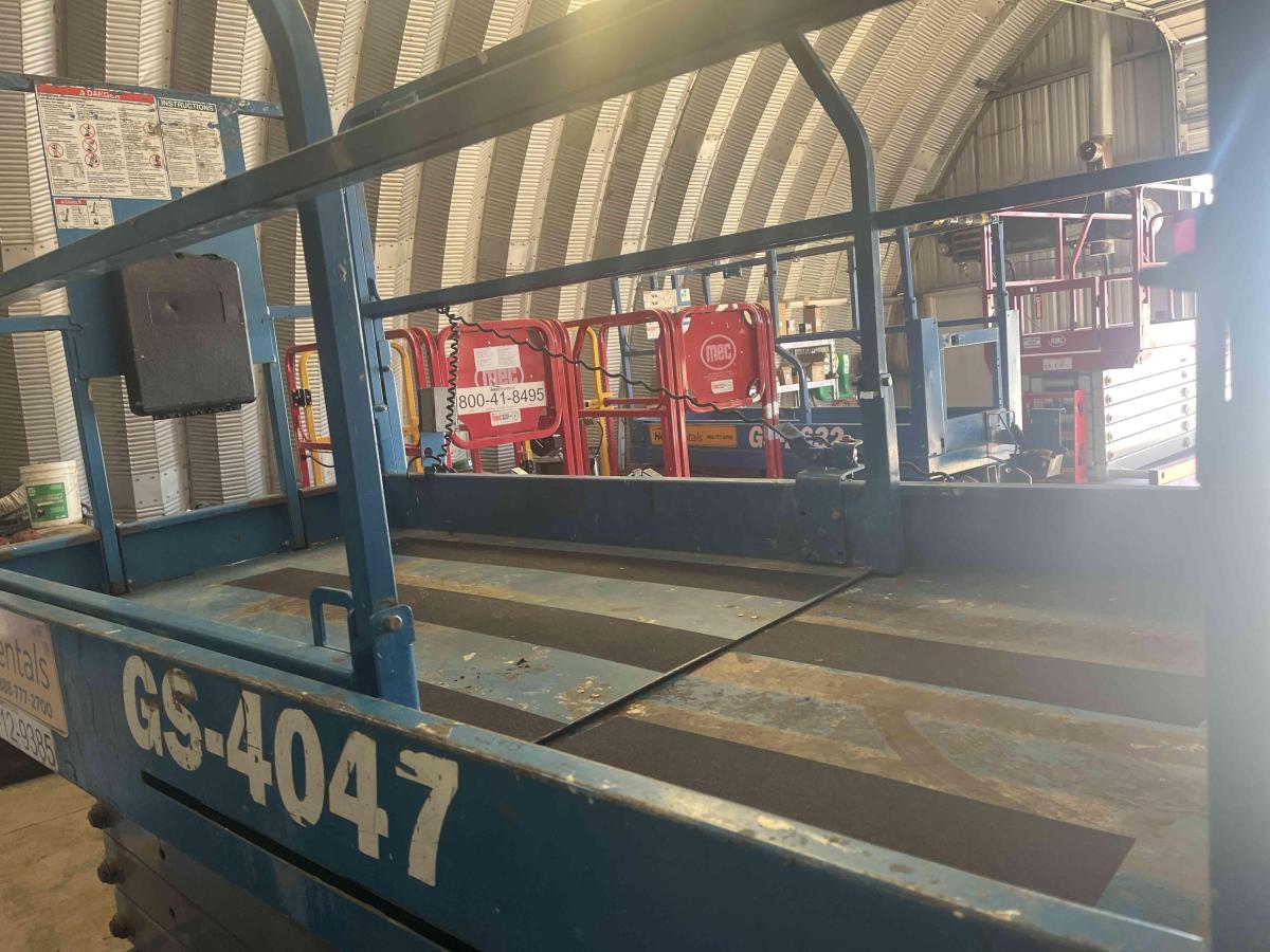 2016 Genie GS-4047