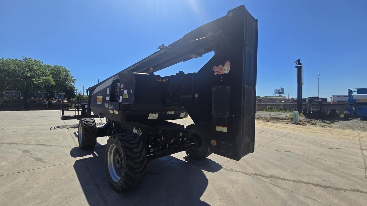 2015 JLG 800A-6