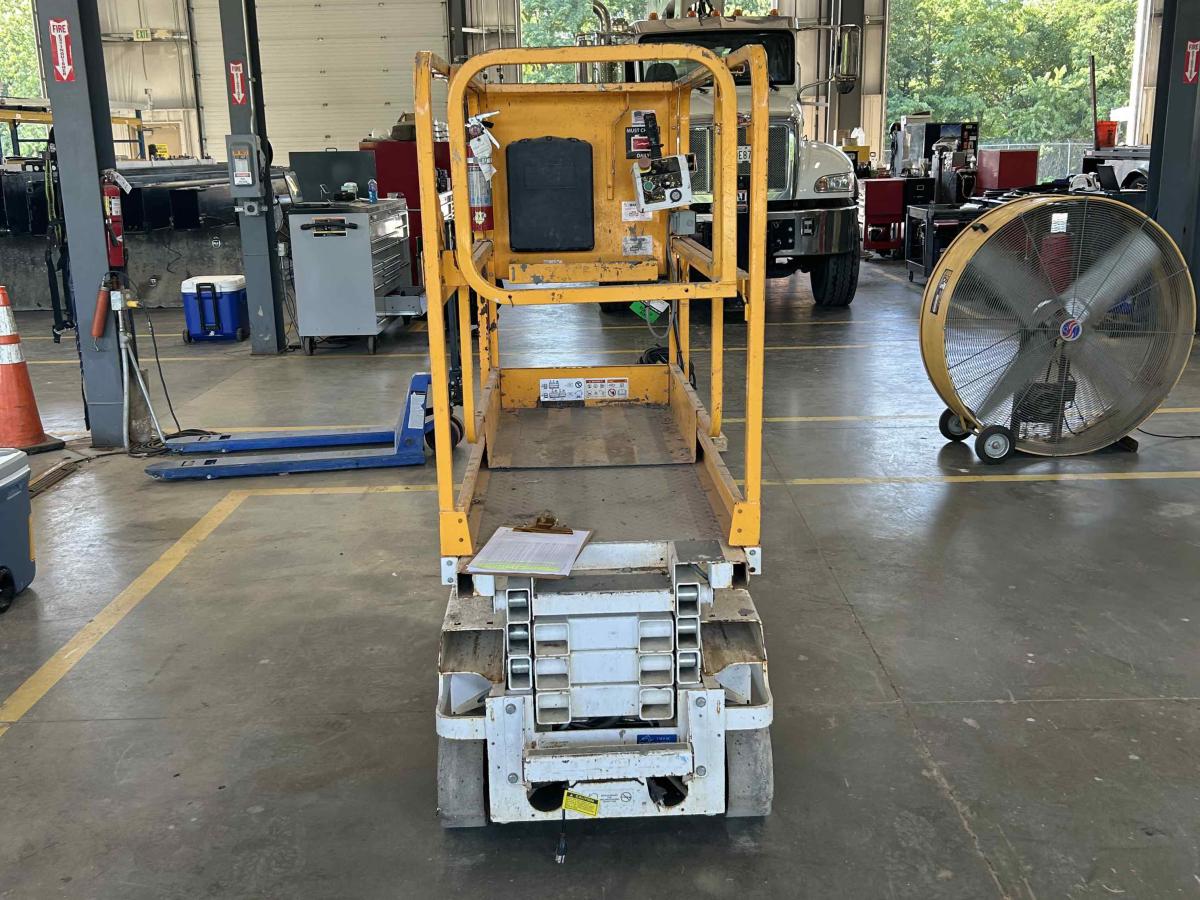 2018 Hy-Brid Lifts HB-1430-4