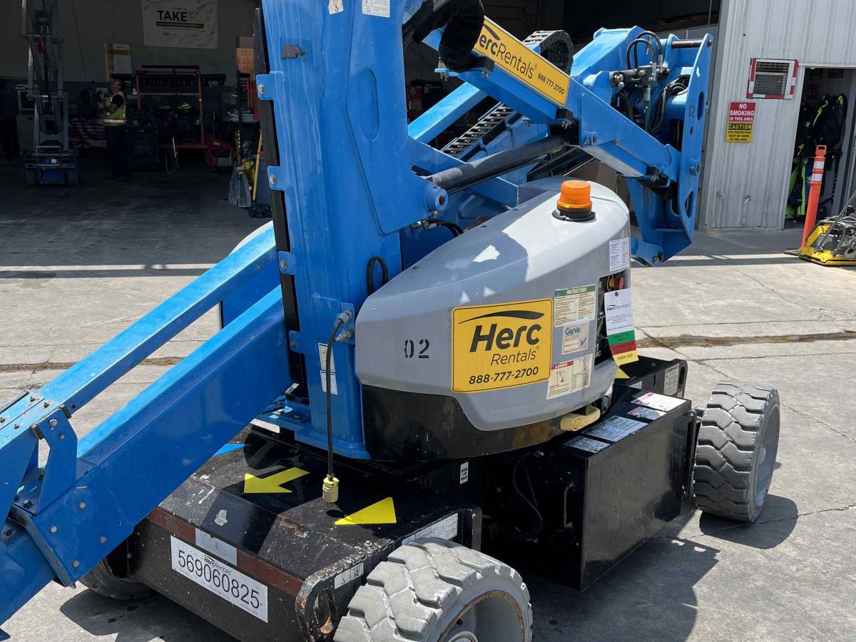 2016 Genie Z-33/18
