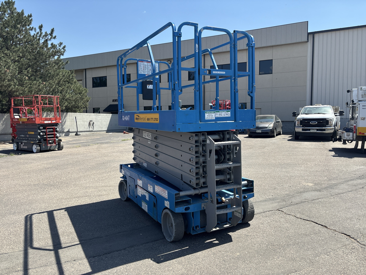 2017 Genie GS-4047-5