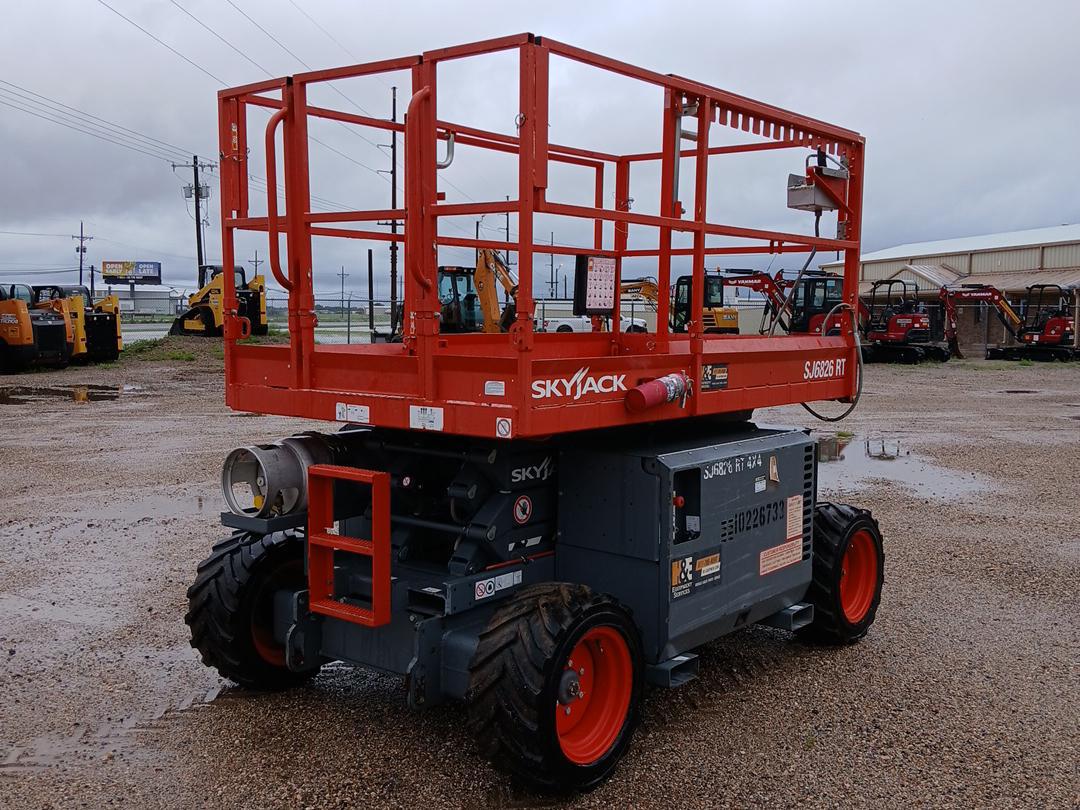 2017 Skyjack SJ-6826RT-12