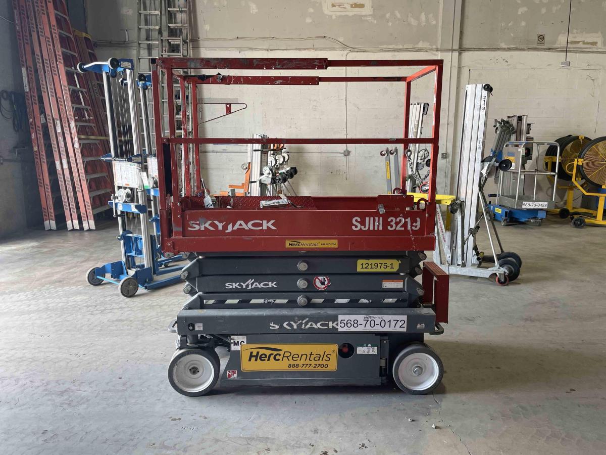 2017 Skyjack SJ3219