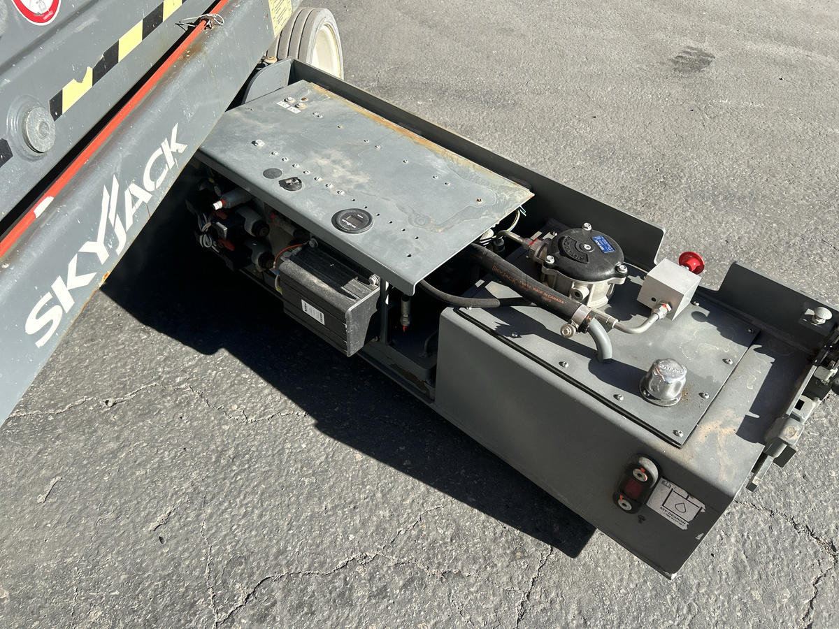 2017 Skyjack SJ3226-10